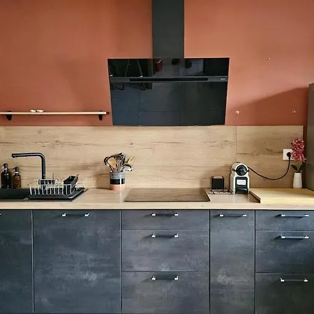 Hébergement de vacances Maison Spacieuse 8 Personnes à Caen