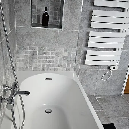 Maison Spacieuse 8 Personnes A Caen