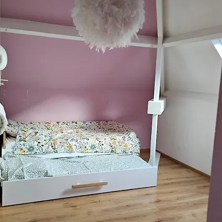 Hébergement de vacances Maison Spacieuse 8 Personnes à